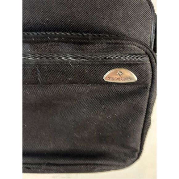 Samsonite black small carry 15x12x4" attached to rolling bag - Picture 3 of 9